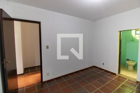 Suíte de casa à venda com 4 quartos, 190m² em Piratininga, Niterói