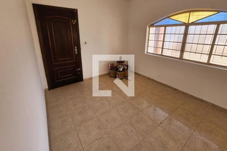 Sala de casa para alugar com 3 quartos, 492m² em Vila Real, Hortolândia