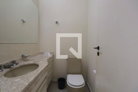 Lavabo de apartamento para alugar com 4 quartos, 336m² em Barra Funda, Guarujá