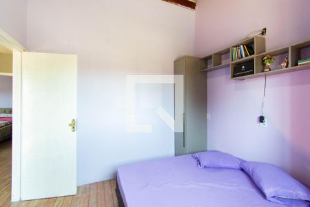 Quarto 1 de casa à venda com 5 quartos, 200m² em Mathias Velho, Canoas