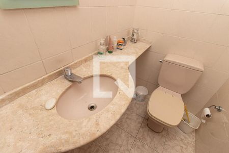 Lavabo de casa para alugar com 3 quartos, 219m² em Vila Gustavo, São Paulo