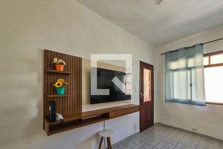 Sala de apartamento para alugar com 2 quartos, 75m² em Balneario Guarujá, Guarujá
