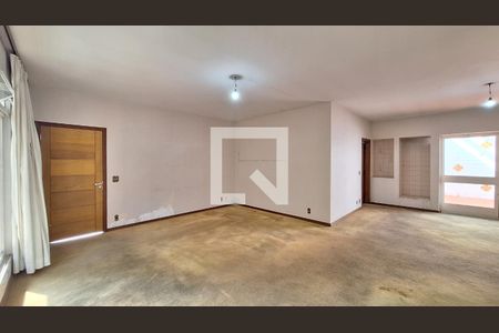 Sala de casa à venda com 2 quartos, 208m² em Bela Aliança, São Paulo