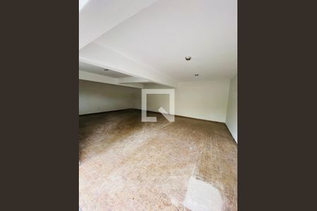Depósito / Sótão de casa à venda com 3 quartos, 245m² em Jardim Pacaembu, Jundiaí