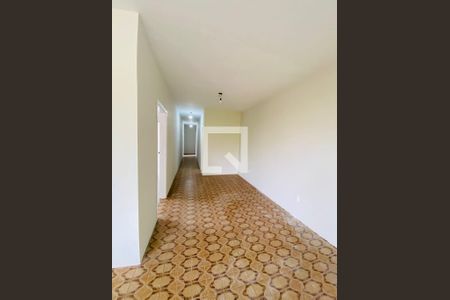 Corredor de casa à venda com 3 quartos, 245m² em Jardim Pacaembu, Jundiaí