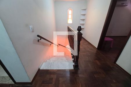 Corredor de casa para alugar com 3 quartos, 400m² em São Lucas, São Paulo