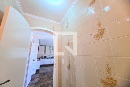 Lavabo de casa para alugar com 3 quartos, 400m² em São Lucas, São Paulo