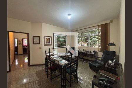 Sala de reunião de casa à venda com 5 quartos, 600m² em São Lucas, Belo Horizonte