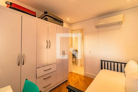 Quarto de apartamento para alugar com 2 quartos, 77m² em Vila Alexandria, São Paulo