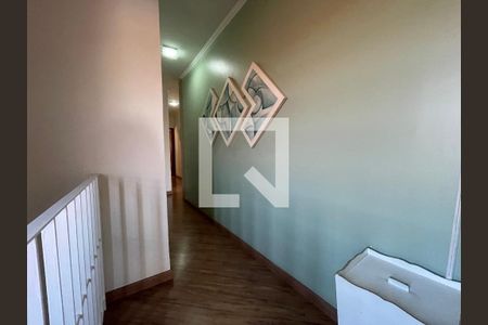 Corredor de casa para alugar com 3 quartos, 182m² em Butantã, São Paulo