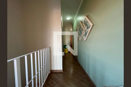 Corredor de casa para alugar com 3 quartos, 182m² em Butantã, São Paulo