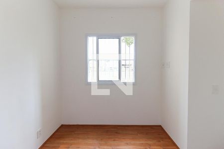 Quarto 1 de apartamento para alugar com 2 quartos, 33m² em Vila Carmosina, São Paulo