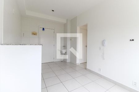 Sala de apartamento para alugar com 2 quartos, 33m² em Vila Carmosina, São Paulo