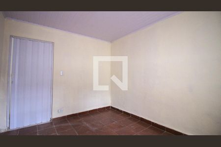 Quarto de casa para alugar com 1 quarto, 70m² em Jardim Caguassu, São Paulo