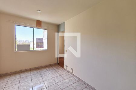 Sala de Estar de apartamento à venda com 2 quartos, 62m² em Conjunto Residencial Parque Bandeirantes, Campinas