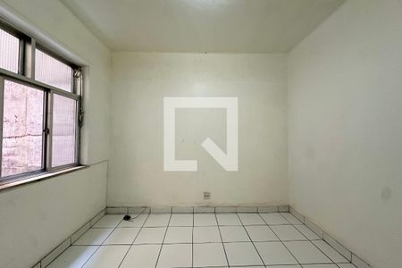 Sala/Quarto de kitnet/studio para alugar com 1 quarto, 27m² em Centro, Rio de Janeiro