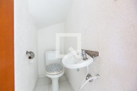 Lavabo da Sala de casa de condomínio para alugar com 3 quartos, 111m² em Cidade Antônio Estevão de Carvalho, São Paulo