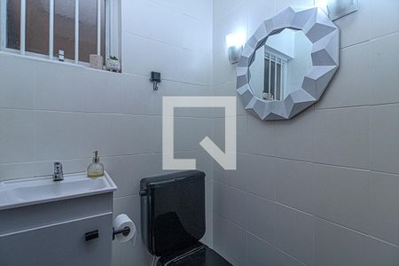 Lavabo de casa à venda com 4 quartos, 180m² em Sacoma, São Paulo