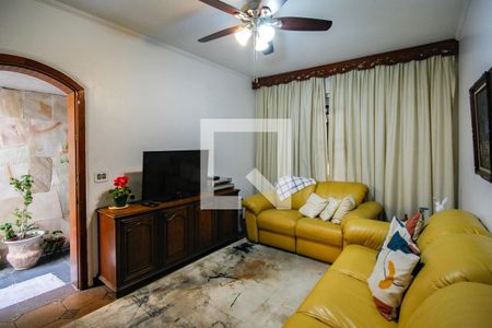 Sala de Estar de casa para alugar com 3 quartos, 255m² em Parque Monteiro Soares, São Paulo