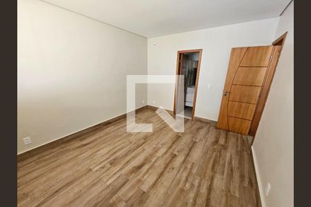 Casa à venda com 3 quartos, 180m² em Sinimbu, Belo Horizonte