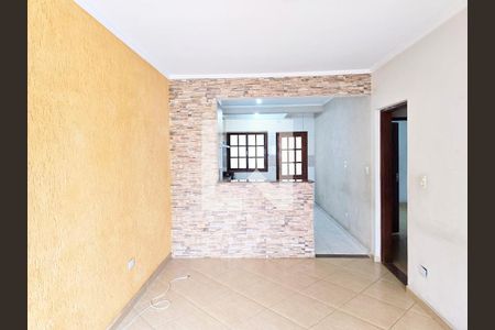 Sala / Casa 01 de casa para alugar com 4 quartos, 210m² em Vila Alianca, Guarulhos