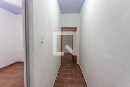 Corredor de casa para alugar com 2 quartos, 80m² em Vila Nogueira, Diadema