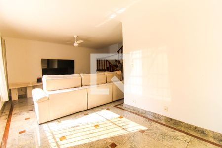 Sala de casa para alugar com 4 quartos, 233m² em Jardim Nossa Senhora do Carmo, São Paulo