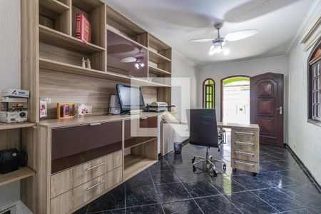 Escritório de casa à venda com 3 quartos, 420m² em Jardim Timbauhy, Barueri