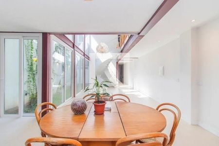 Sala de casa para alugar com 4 quartos, 450m² em Centro Histórico, Porto Alegre