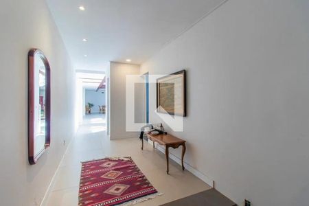 Corredor de casa para alugar com 4 quartos, 450m² em Centro Histórico, Porto Alegre