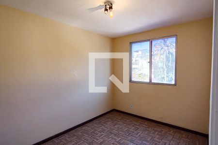 Quarto 1 de apartamento para alugar com 2 quartos, 57m² em Pechincha, Rio de Janeiro