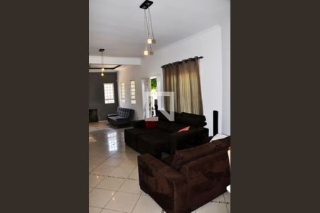 Detalhe - Sala de casa para alugar com 4 quartos, 311m² em Jardim Monjolo, São Paulo