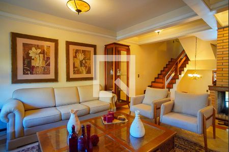 Sala de casa para alugar com 4 quartos, 280m² em Chácara das Pedras, Porto Alegre