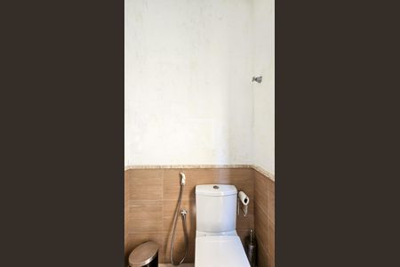 Lavabo de casa à venda com 3 quartos, 160m² em Jardim Santo Antoninho, São Paulo