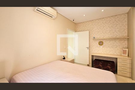 Quarto 1 de casa à venda com 3 quartos, 160m² em Jardim Santo Antoninho, São Paulo