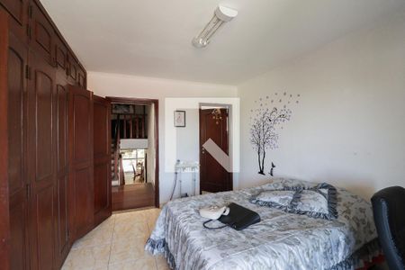 Suíte 1 de casa para alugar com 4 quartos, 350m² em Jardim Sao Bento, São Paulo