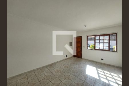 Sala de casa de condomínio à venda com 2 quartos, 80m² em Jardim Ubirajara (Zona Sul), São Paulo