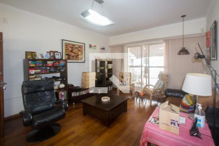 Sala de casa para alugar com 5 quartos, 315m² em Granja Julieta, São Paulo