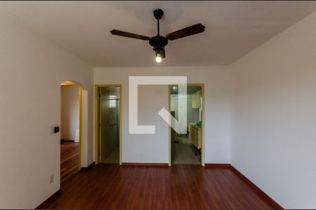 Sala de apartamento à venda com 2 quartos, 56m² em Parque Maria Domitila, São Paulo