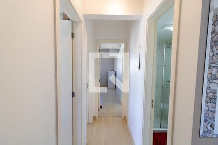 Corredor de apartamento à venda com 3 quartos, 70m² em Azenha, Porto Alegre