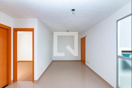 Sala de apartamento para alugar com 2 quartos, 42m² em Cabral, Contagem