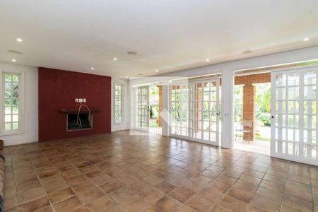 Sala de casa de condomínio para alugar com 3 quartos, 456m² em Granja Viana, Cotia