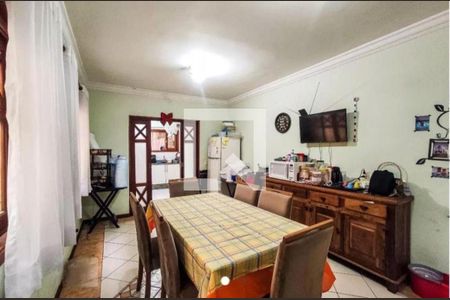 Casa à venda com 3 quartos, 201m² em Vila Morse, São Paulo