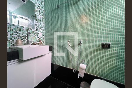 Banheiro de apartamento para alugar com 3 quartos, 150m² em Grajaú, Belo Horizonte