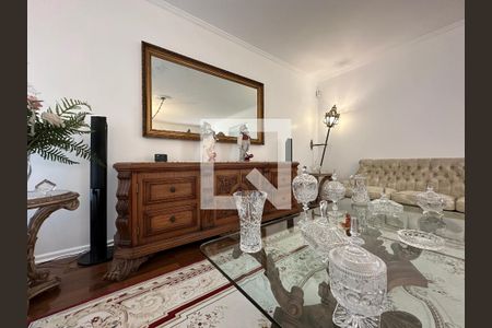 Sala de casa para alugar com 4 quartos, 192m² em Jardim Vera Cruz, São Paulo