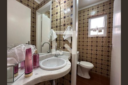 Lavabo de casa para alugar com 4 quartos, 192m² em Jardim Vera Cruz, São Paulo