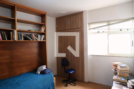 Quarto 2 de apartamento à venda com 3 quartos, 157m² em Centro, Belo Horizonte