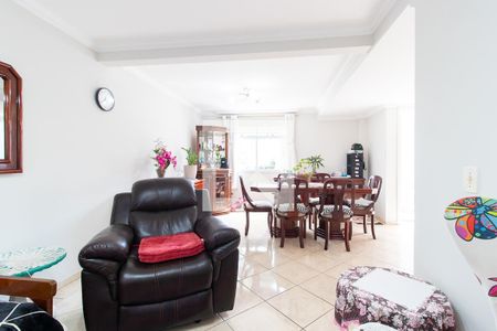 Sala de casa de condomínio para alugar com 3 quartos, 210m² em Guabirotuba, Curitiba