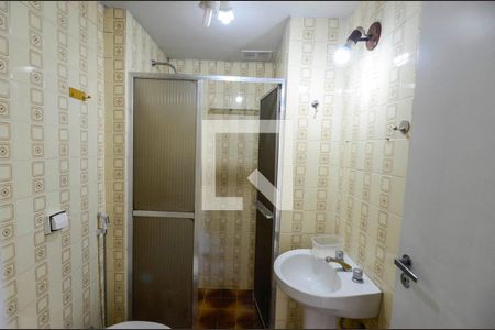 Banheiro de apartamento à venda com 1 quarto, 51m² em Rio Comprido, Rio de Janeiro