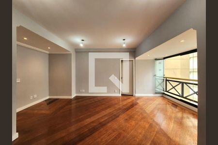 Sala de casa de condomínio à venda com 3 quartos, 98m² em Indianópolis, São Paulo